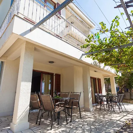 公寓 Angel Dalia 诺维·维诺多尔斯基